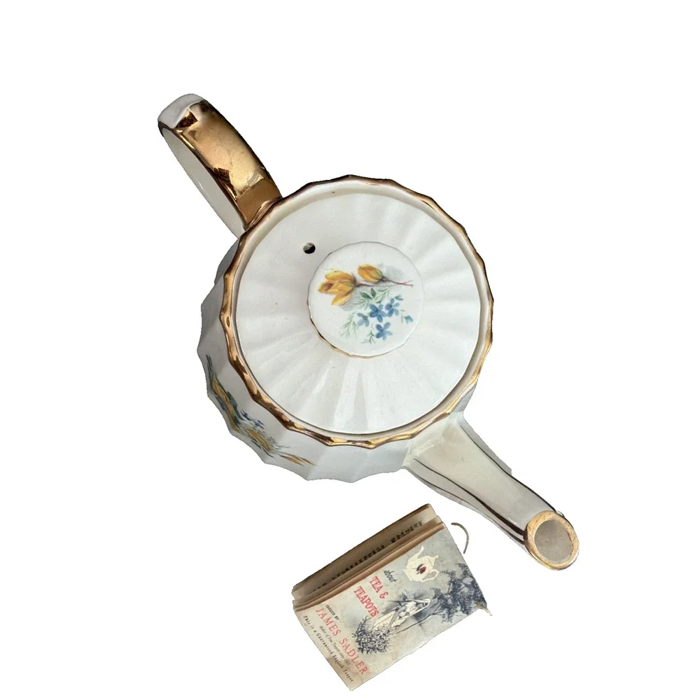 Teapot Sadler England Yellow Roses Original Foil Label Fluted, Gold Trim 3029